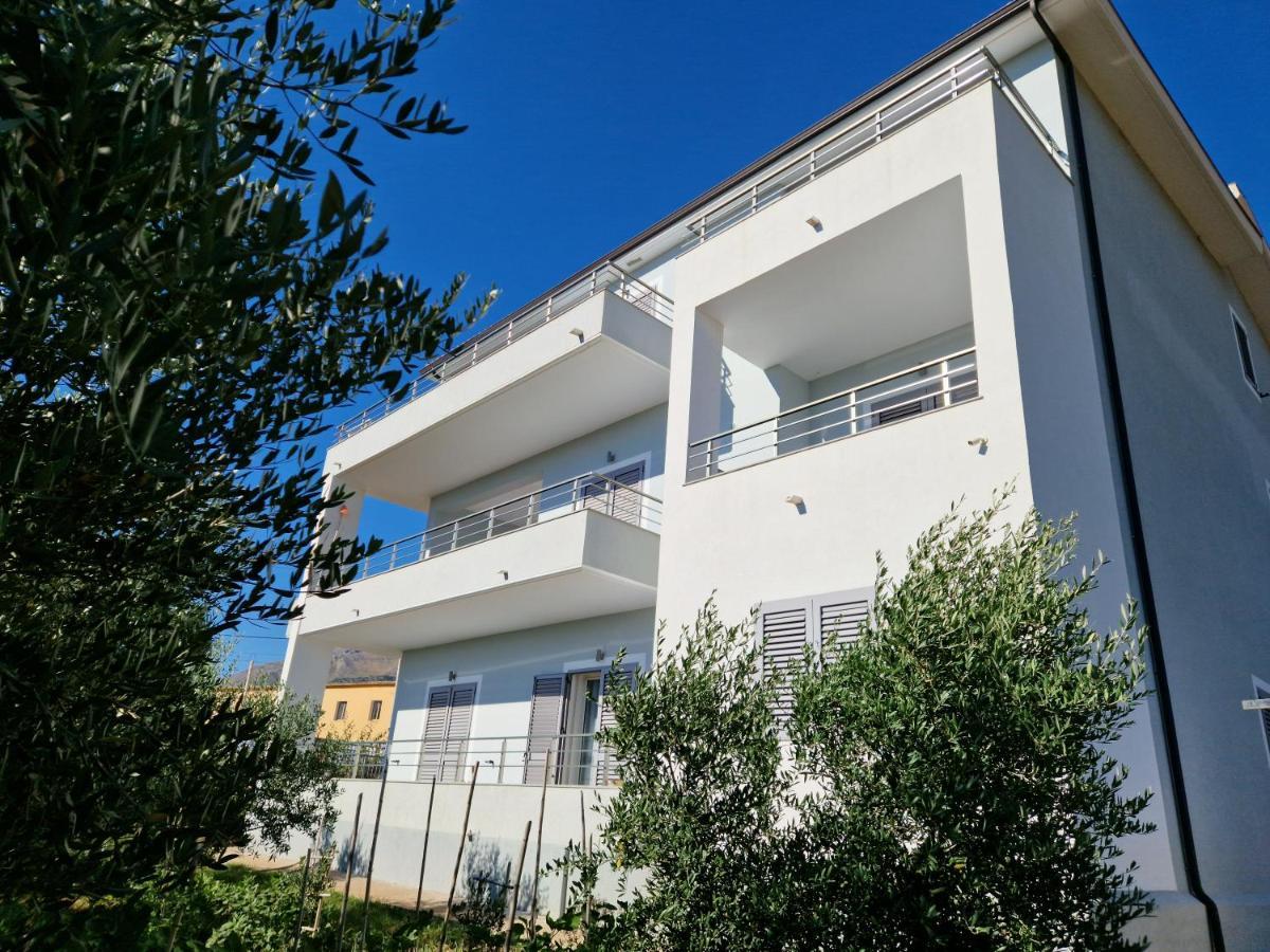 Pulo Villa